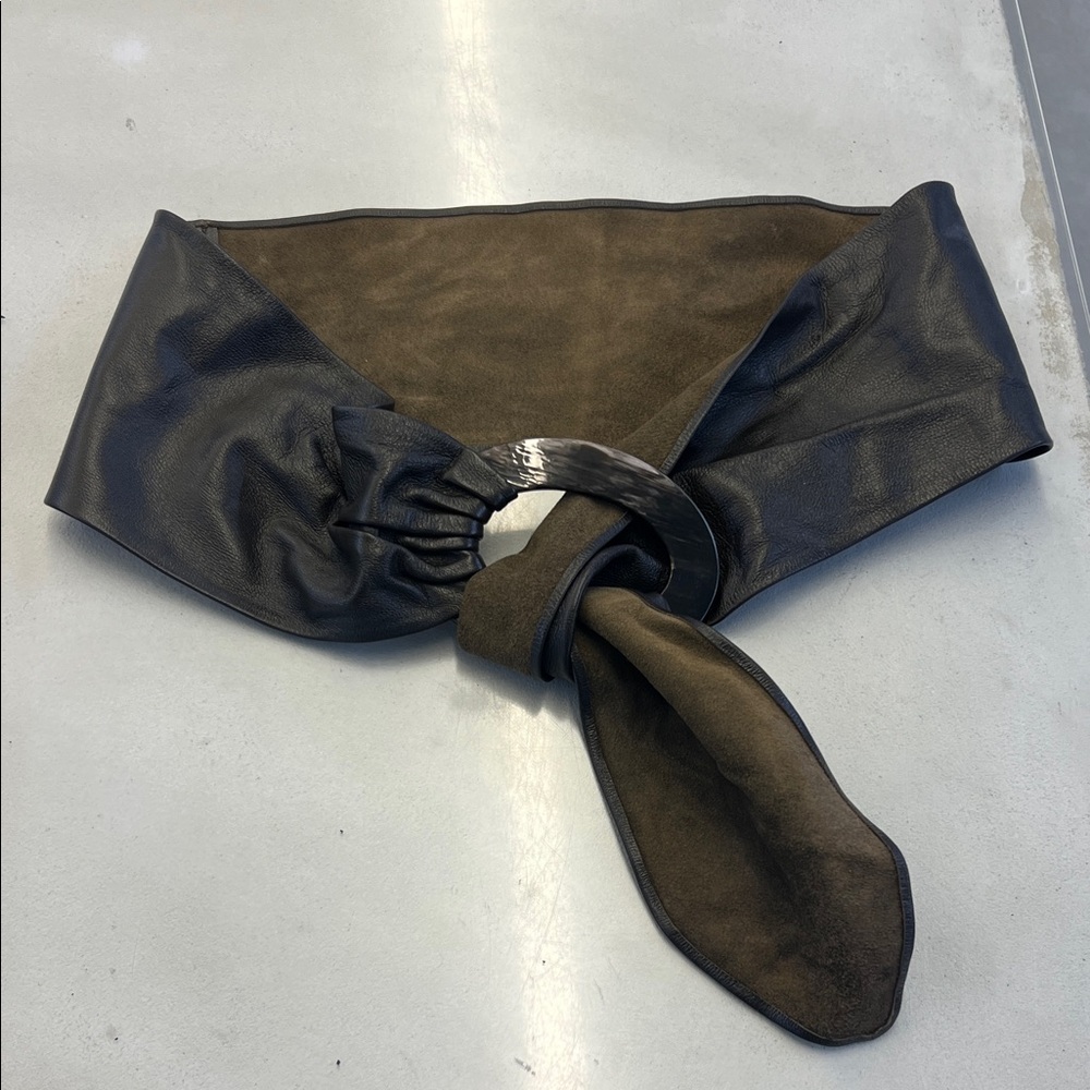Suzi Roher Black and Brown Leather Belt